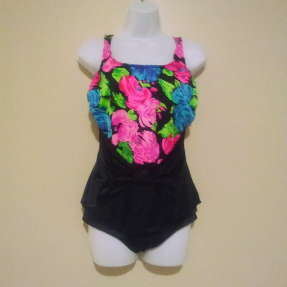 1980s Vintage Slim Allure One Piece Swimsuit
